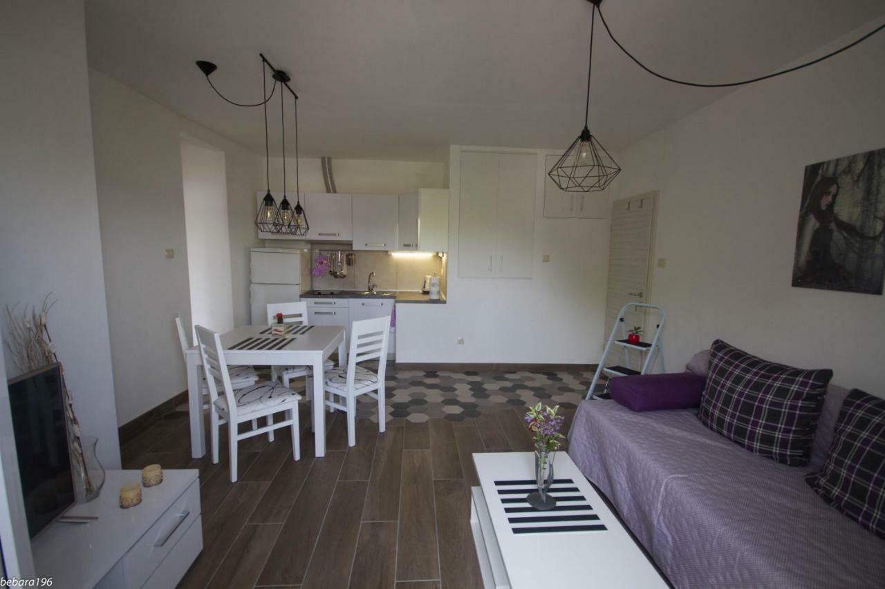 Apartments Katarina Porat Малинска Екстериор снимка